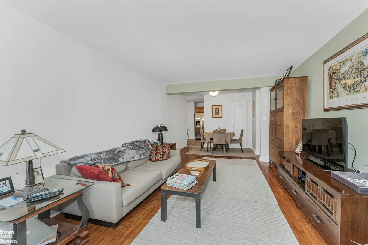 New York City Real Estate | View 153 Bennett Avenue, 5F | 2 Beds, 1 Bath