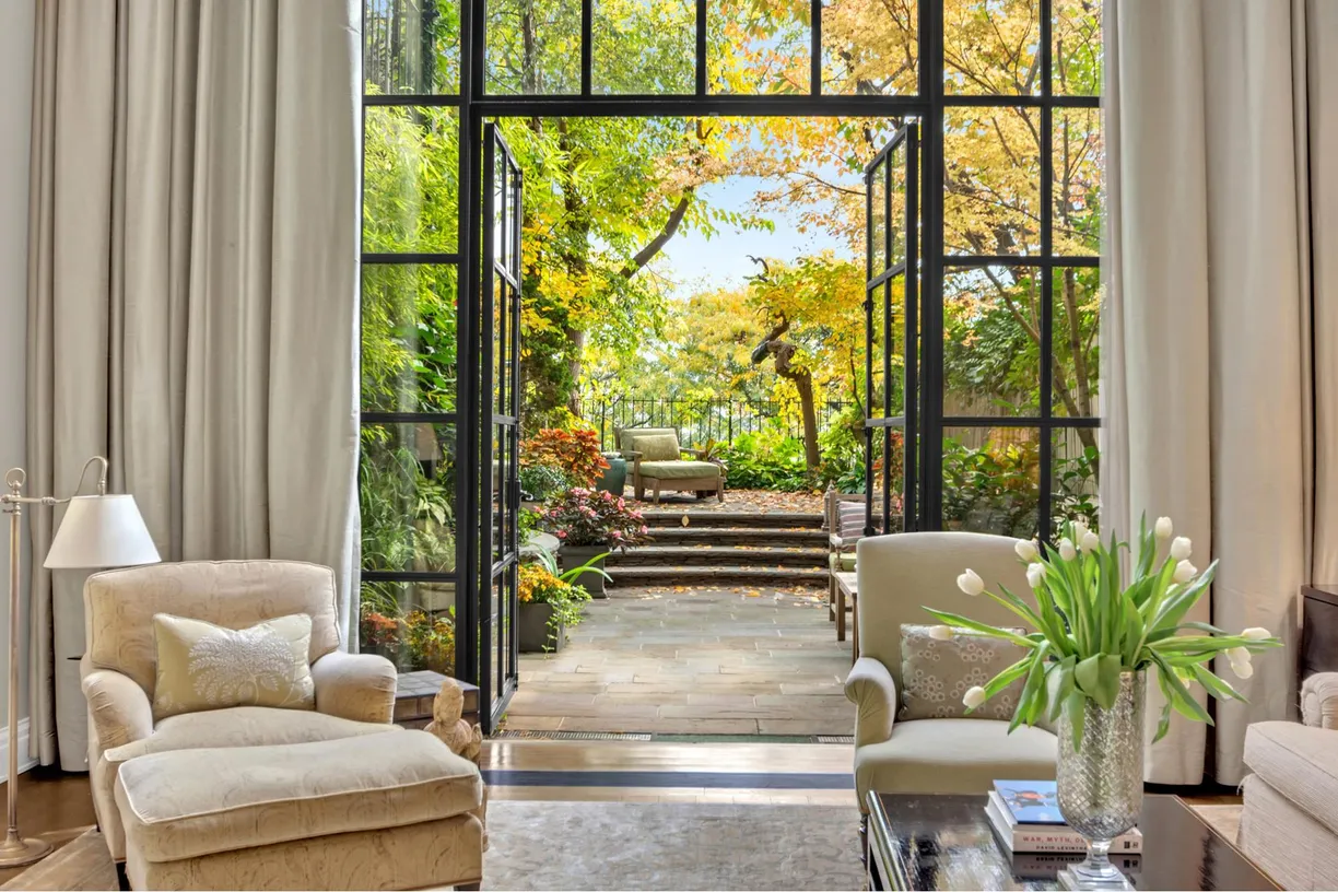 New York City Real Estate | View 7 Beekman Place, 14 | 3 Beds, 4 Baths