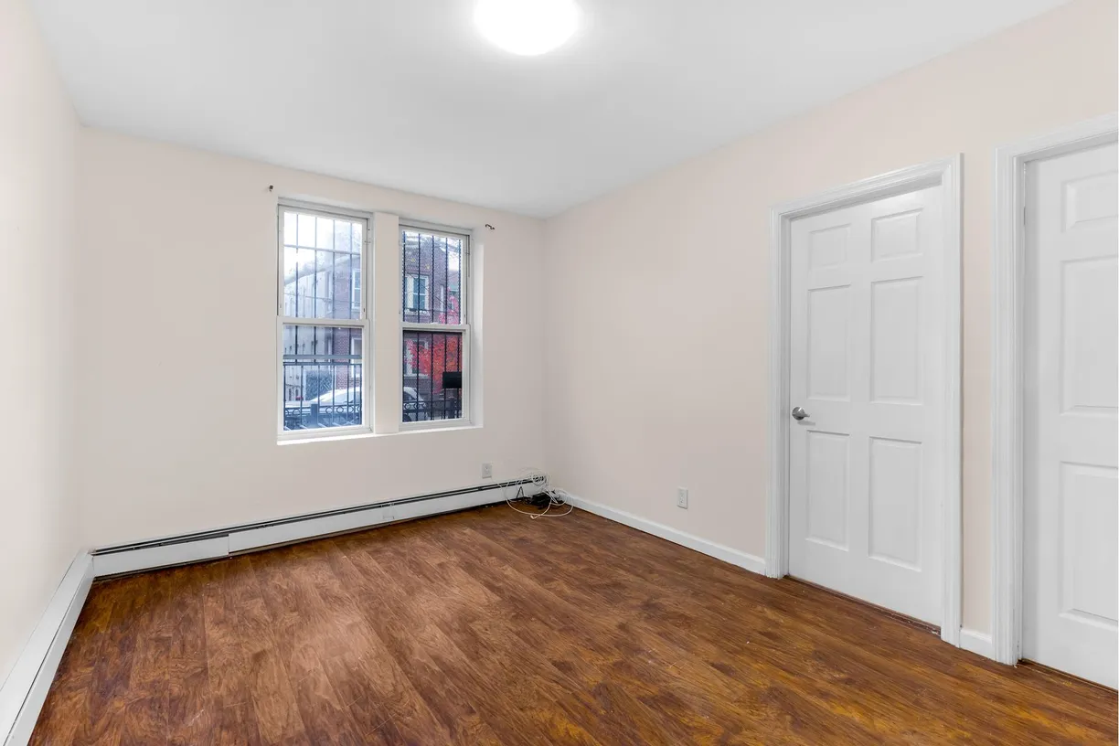New York City Real Estate | View 363 Amboy Street | room 2