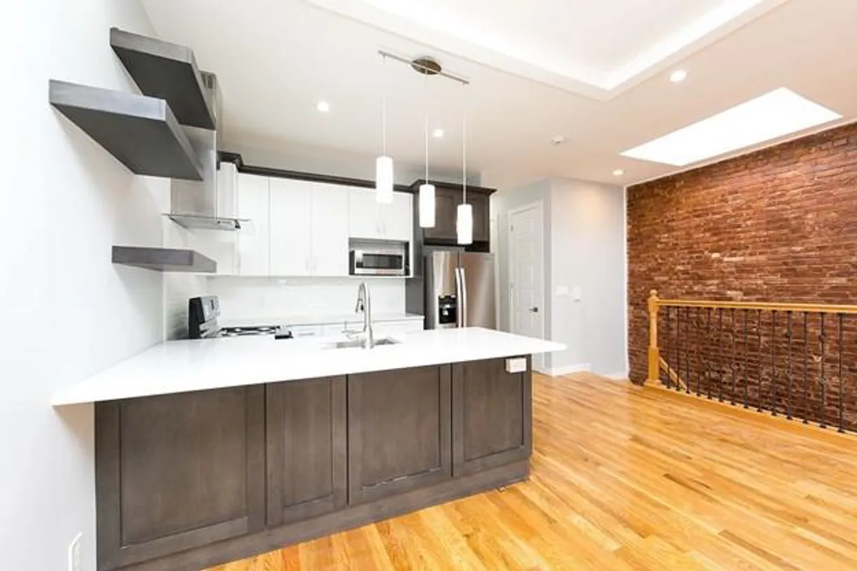 New York City Real Estate | View 390 E 49th Street | room 1