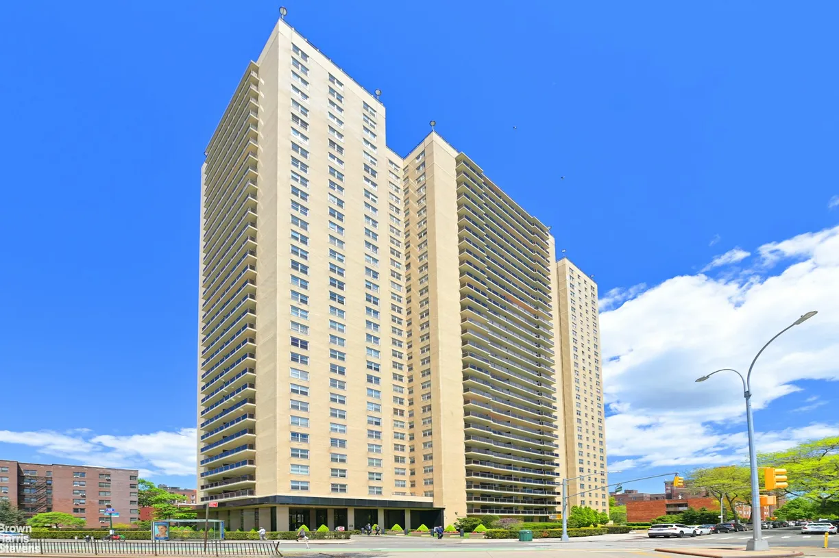 New York City Real Estate | View 110-11 Queens Boulevard, 29L | 2 Beds, 1 Bath