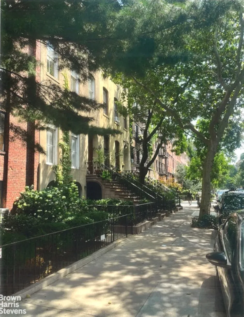 New York City Real Estate | View 433 West 21st Street, 6F | 2 Beds, 1 Bath