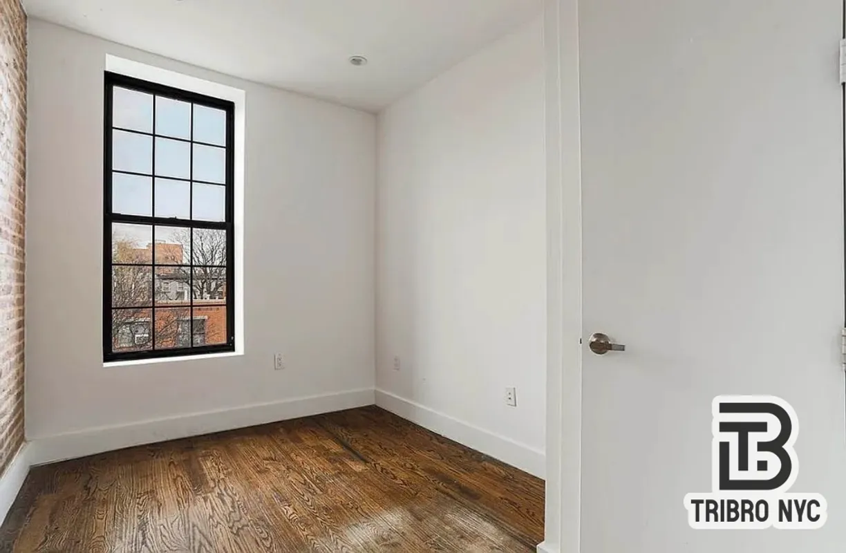 New York City Real Estate | View 558 Kosciuszko Street, 3L | 3 Beds, 1 Bath