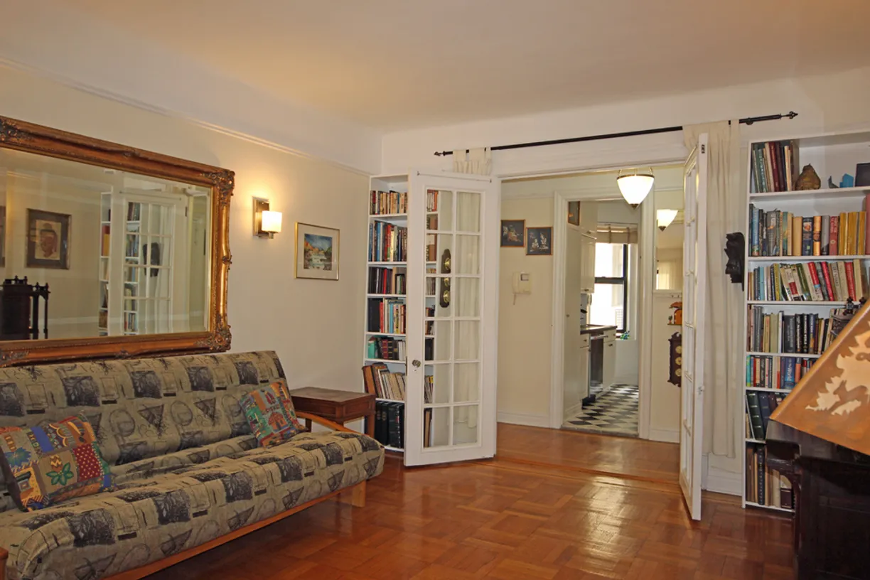 New York City Real Estate | View 371 Fort Washington Avenue, 5F | 2 Beds, 1 Bath