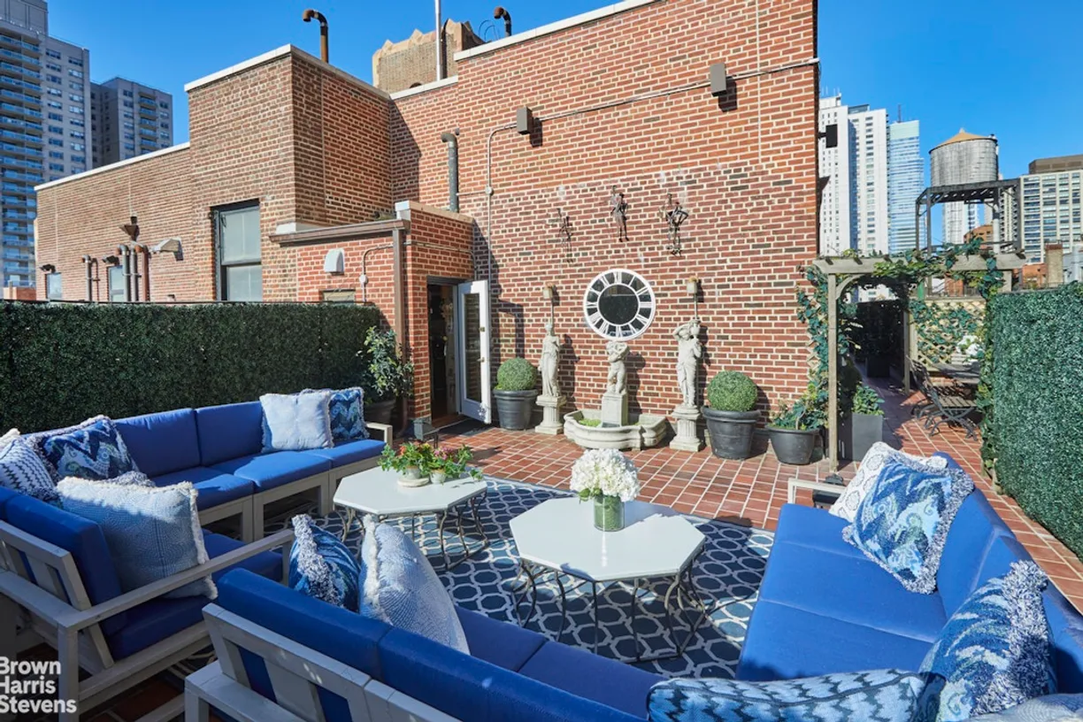 New York City Real Estate | View 419 E 57th Street, PH16C | 2 Beds, 2 Baths