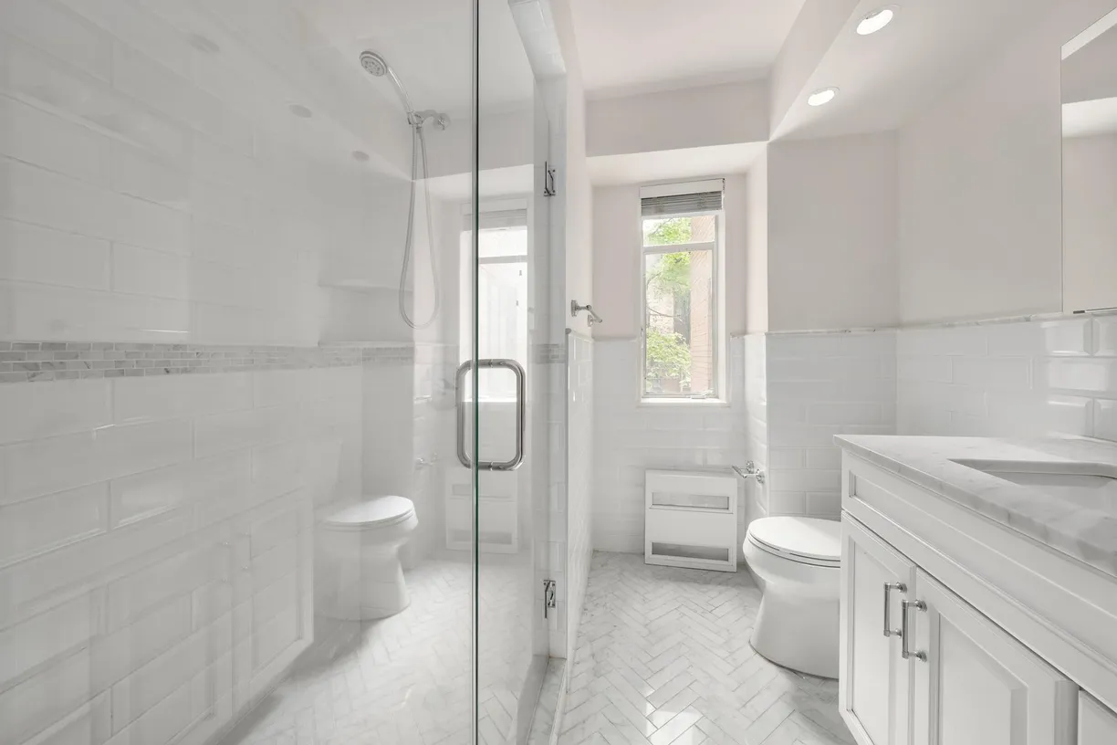 New York City Real Estate | View 310 Lexington Avenue, 2A | room 1