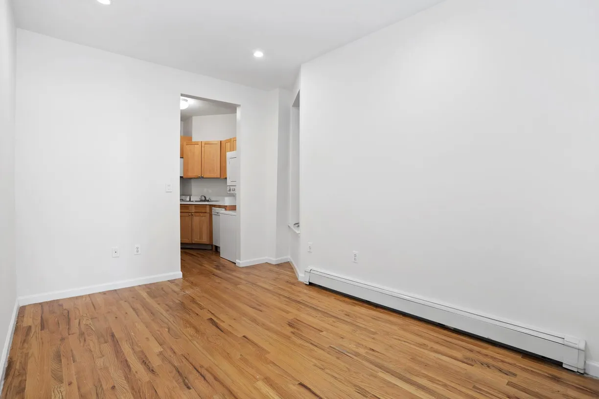 New York City Real Estate | View 340 E 86th Street, 14 | room 2