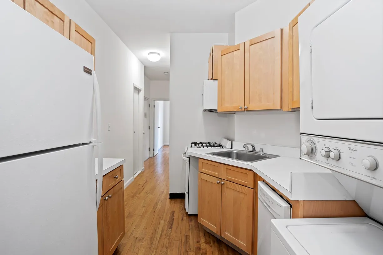New York City Real Estate | View 340 E 86th Street, 14 | 3 Beds, 2 Baths