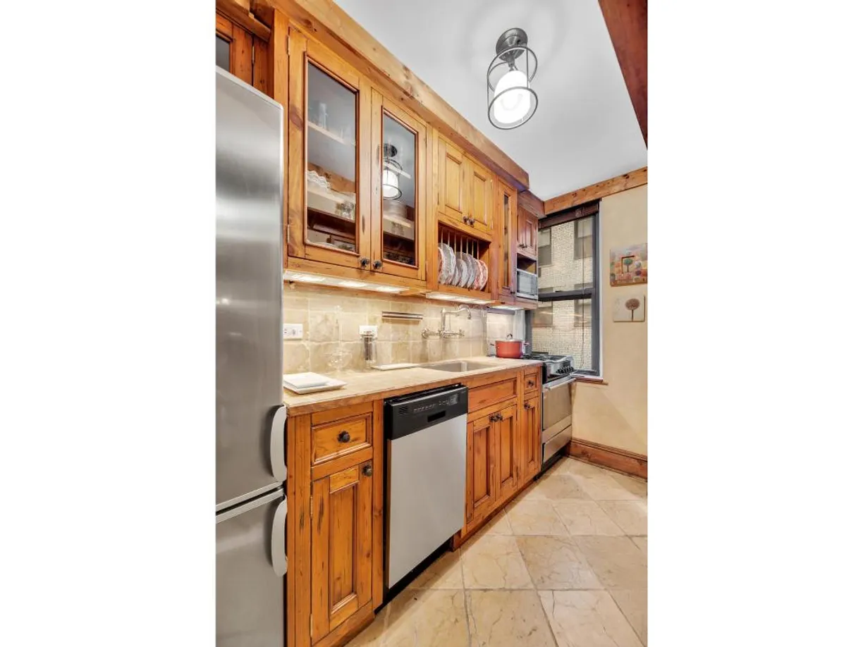 New York City Real Estate | View 220 East 73rd Street, 1DD | room 2