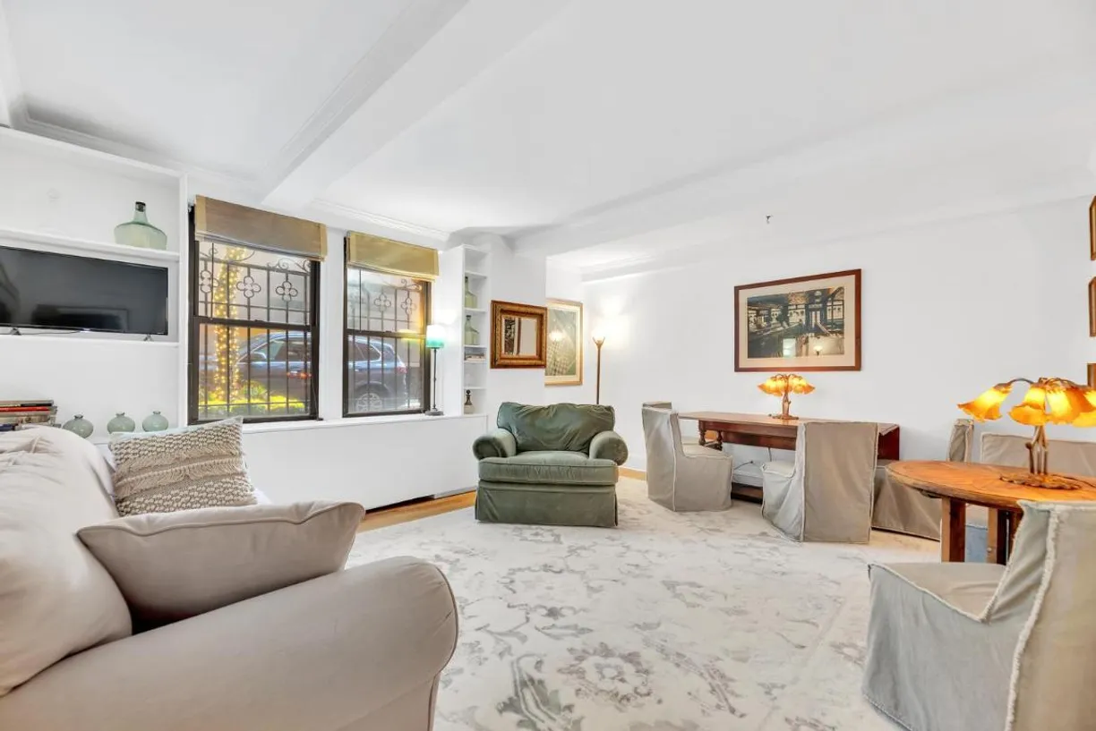 New York City Real Estate | View 220 East 73rd Street, 1DD | 1 Bed, 1 Bath