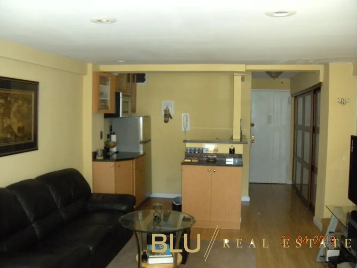 New York City Real Estate | View 321 E 45th Street, 6F | 1 Bath