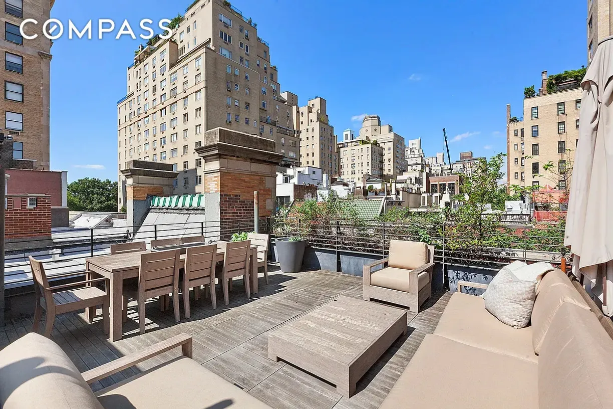New York City Real Estate | View 16 E 74th Street, 4/5 | 2 Beds, 3 Baths