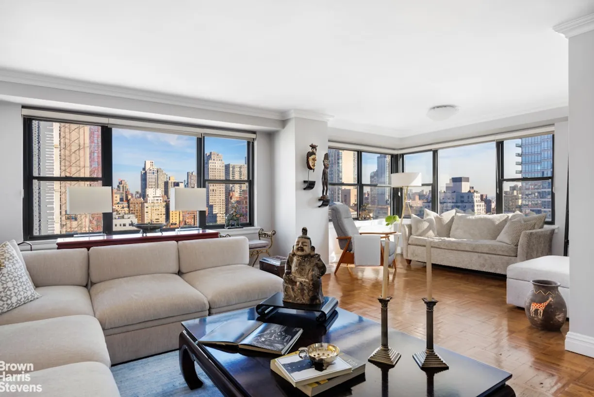 New York City Real Estate | View 200 E 74th Street, 19A | 1 Bed, 2 Baths