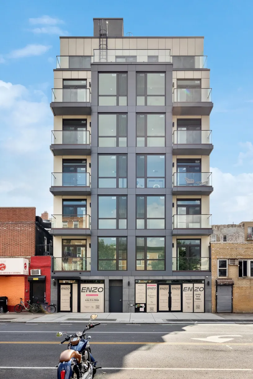 New York City Real Estate | View 11-52 44th Drive, 7B | 2 Beds, 2 Baths