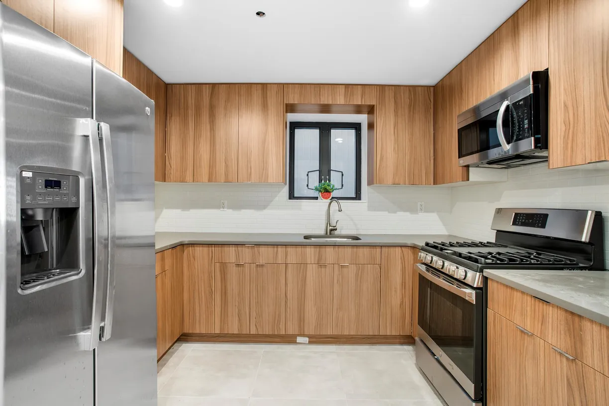 New York City Real Estate | View 1433 E 52nd Street, 1A | room 1