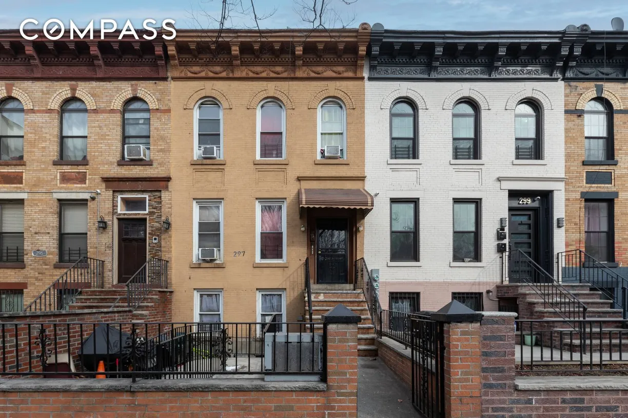 New York City Real Estate | View 297 Pennsylvania Avenue | 8 Beds, 3 Baths
