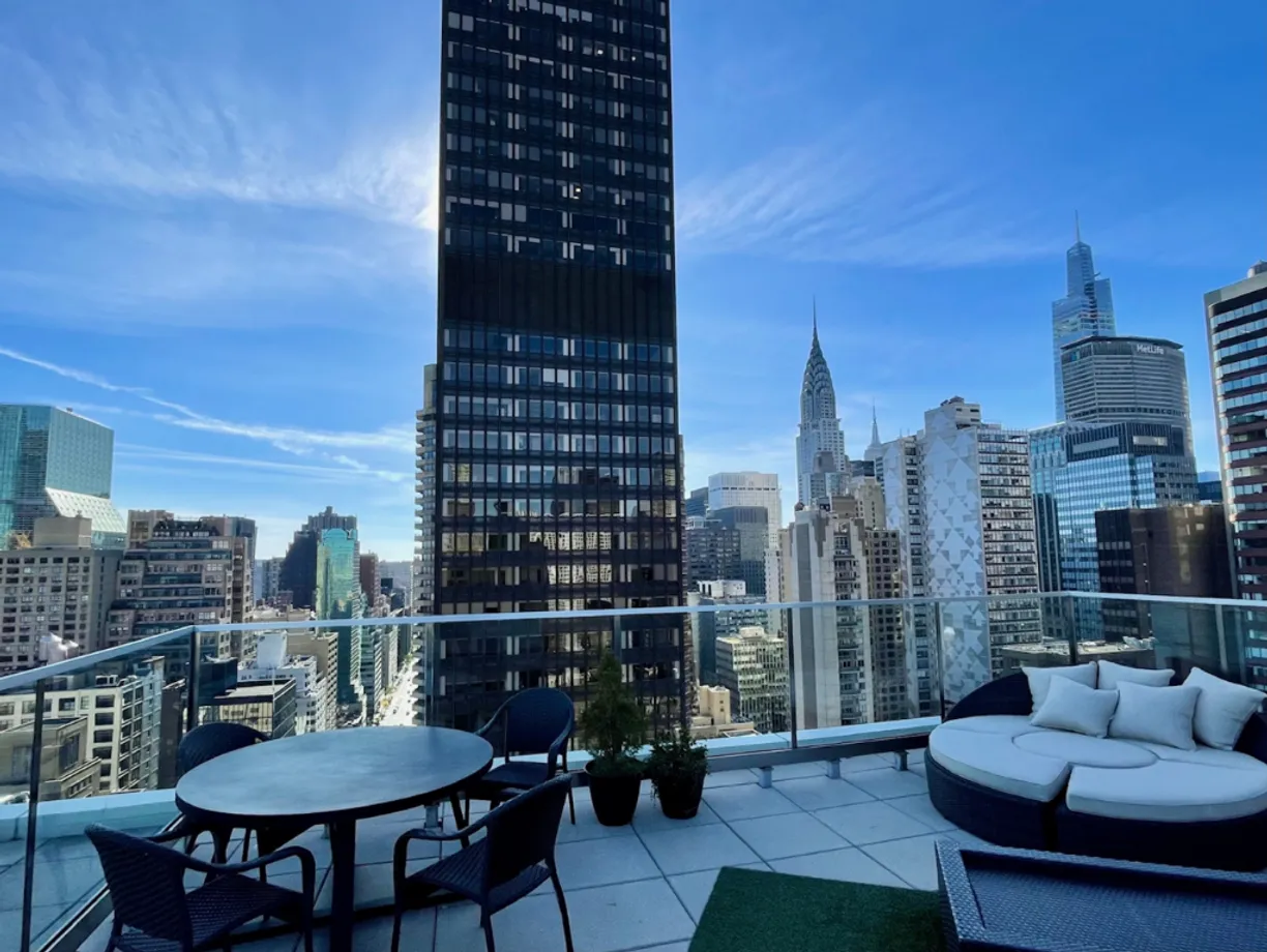 New York City Real Estate | View 250 E 49th Street, 9D | room 1