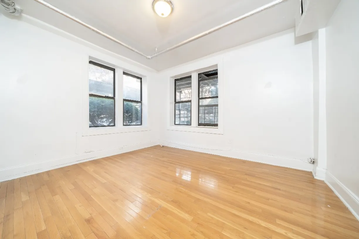 New York City Real Estate | View 38-48 Sickles, 6 | room 2