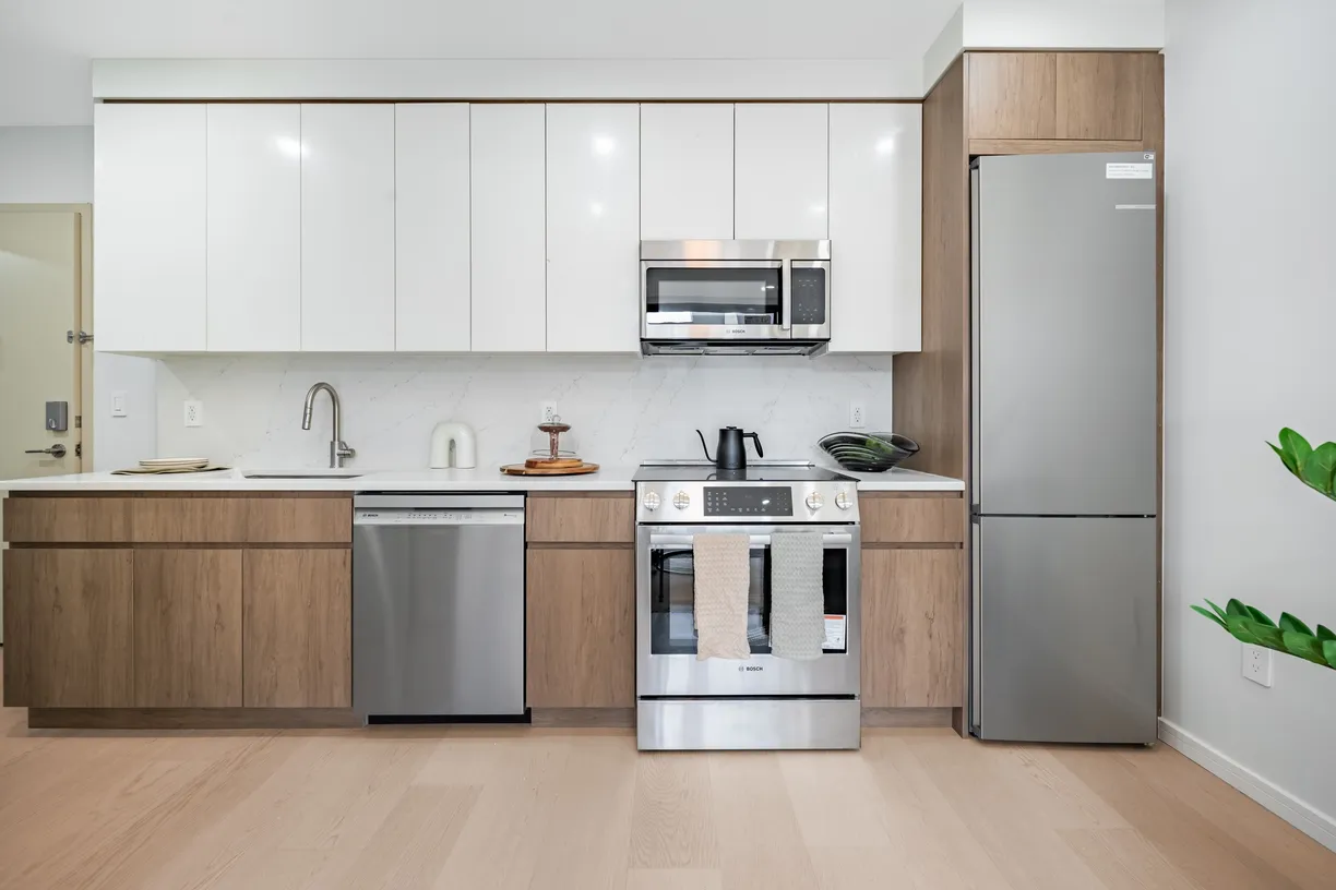 New York City Real Estate | View 11-52 44th Drive, 4A | room 1