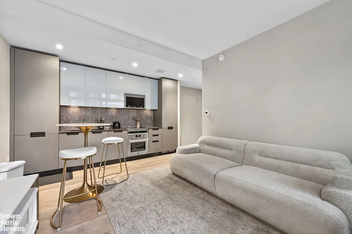 New York City Real Estate | View 114 Mulberry Street, 504 | room 1