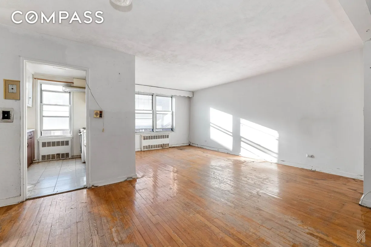 New York City Real Estate | View 33-25 92nd Street, 6H | room 1