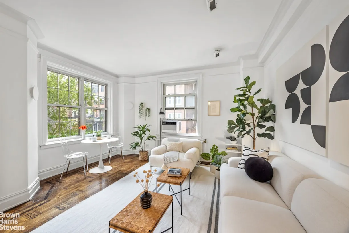 New York City Real Estate | View 41 5th Avenue, 3F | 1 Bed, 2 Baths