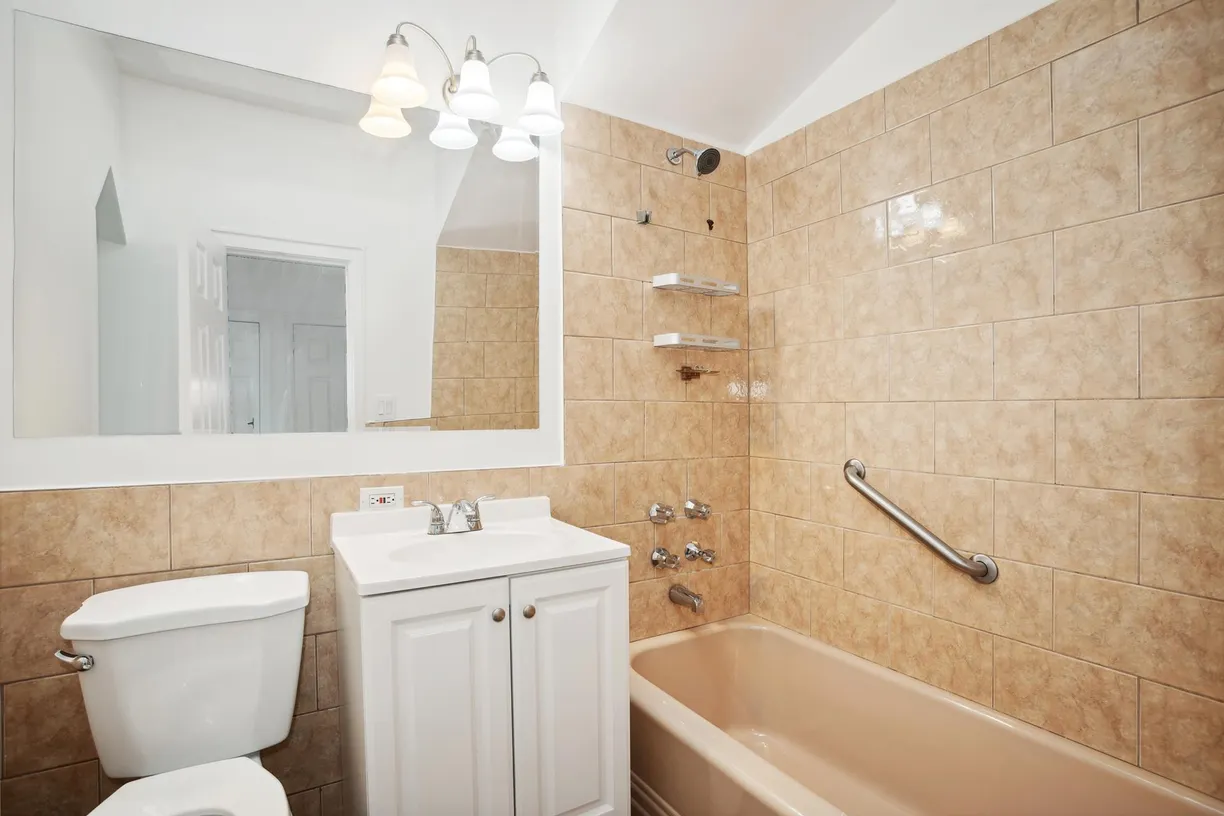 New York City Real Estate | View 59-58 69th Place | room 1