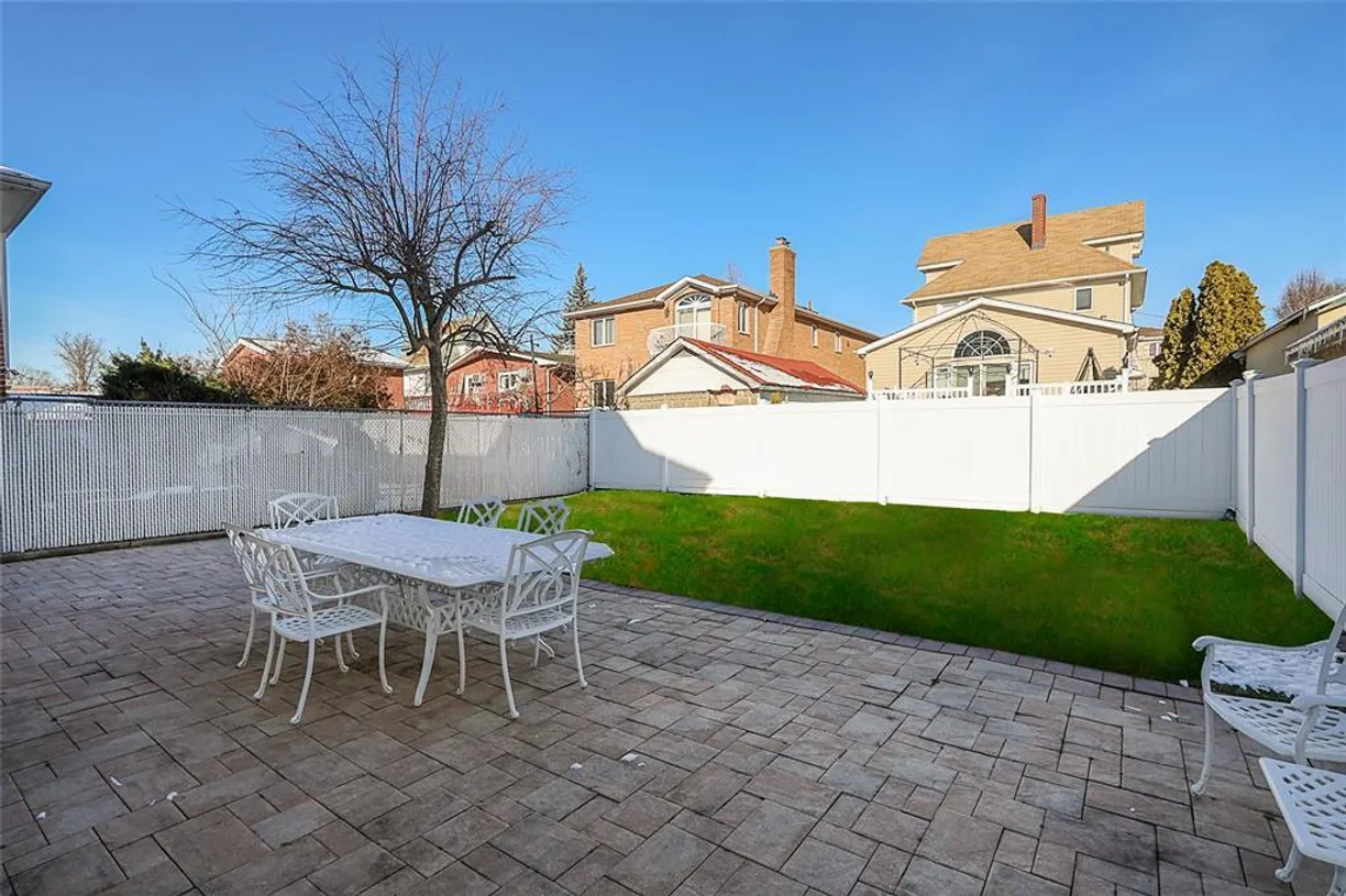 New York City Real Estate | View 154-33 11th Avenue | room 1