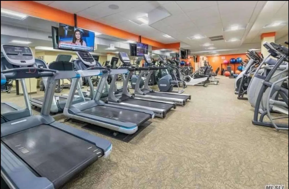 New York City Real Estate | View 2 Bay Club Drive, 1V | room 1