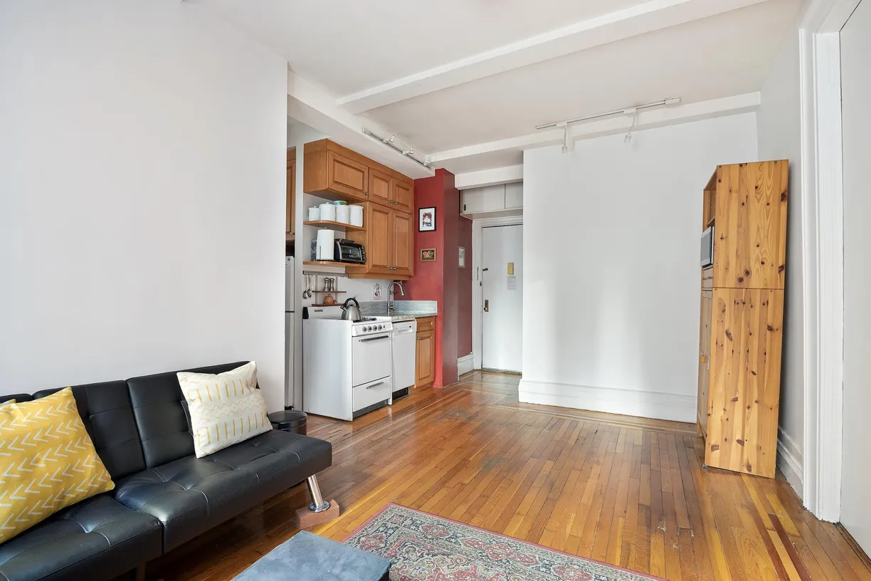 New York City Real Estate | View 609 09 W 114TH Street, 6 | room 1