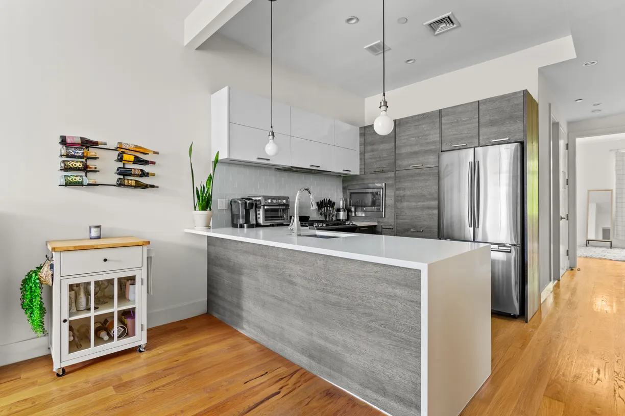 New York City Real Estate | View 90 Troy Avenue, 3 | 2 Beds, 2 Baths