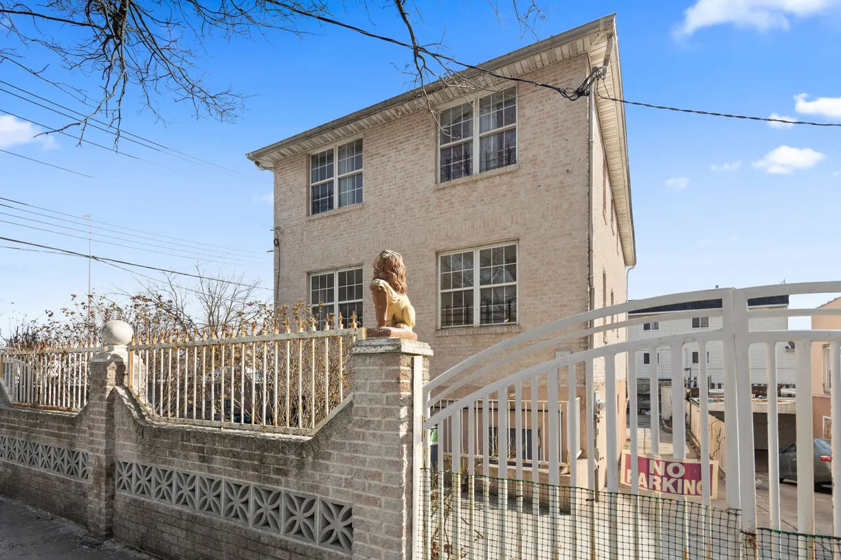New York City Real Estate | View 1234 Stanley Avenue Building, BUILDING | 8 Beds, 3 Baths