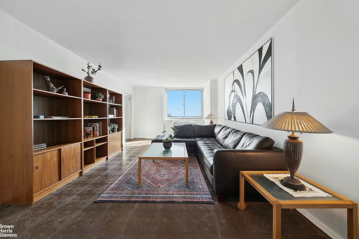 New York City Real Estate | View 118-18 Union Turnpike, 9B | 2 Beds, 1 Bath