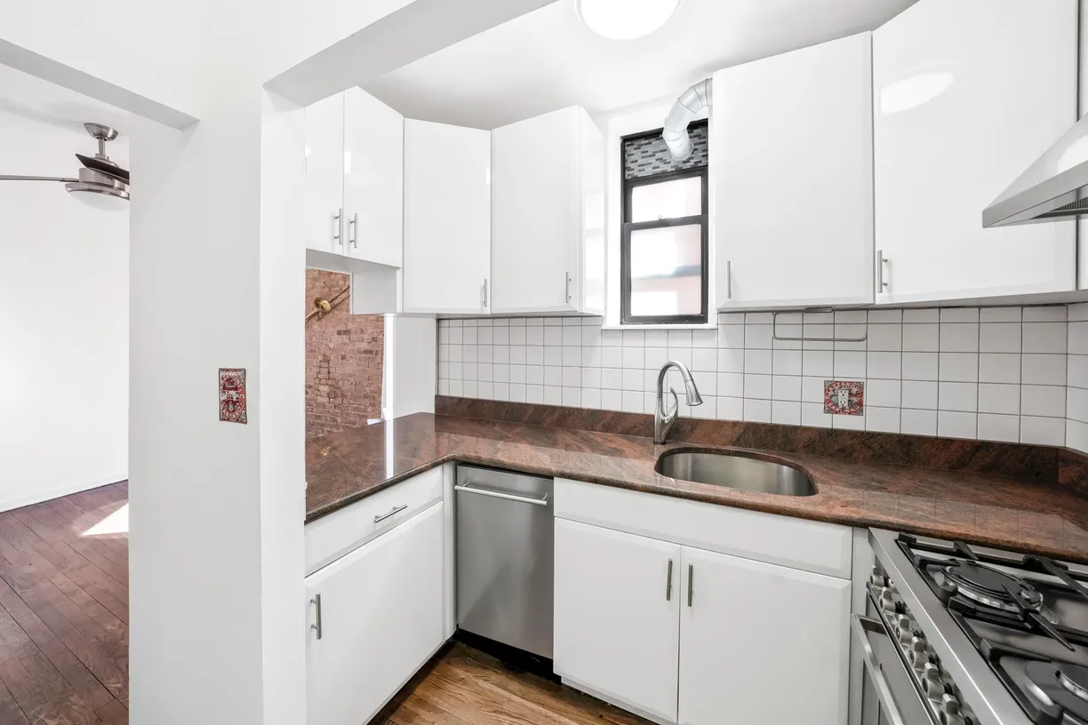 New York City Real Estate | View 185 E 2nd Street, 5A | room 2