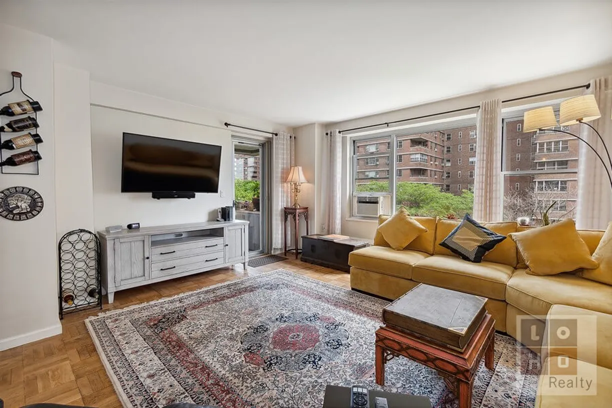 New York City Real Estate | View 577 Grand Street, F504 | 2 Beds, 1 Bath