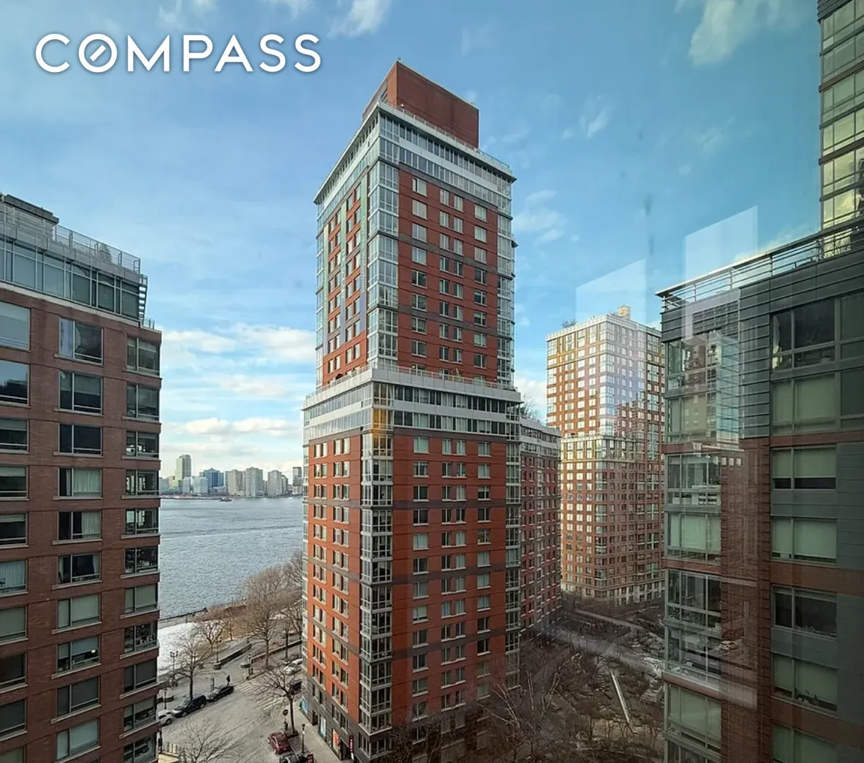 New York City Real Estate | View 2 River Terrace, 11L | 3 Beds, 4 Baths