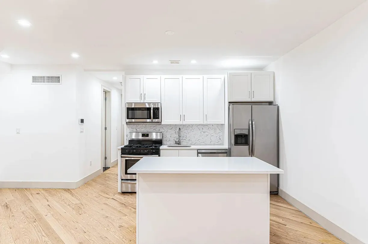 New York City Real Estate | View 282 E 38th Street | room 1