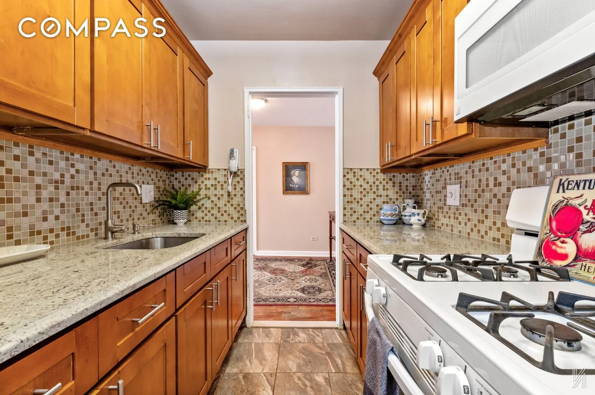 New York City Real Estate | View 33-46 92nd Street, 5X | 1 Bed, 1 Bath