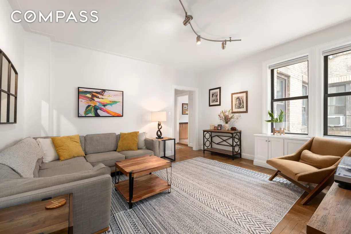 New York City Real Estate | View 222 E 82nd Street, 5E | 2 Beds, 1 Bath
