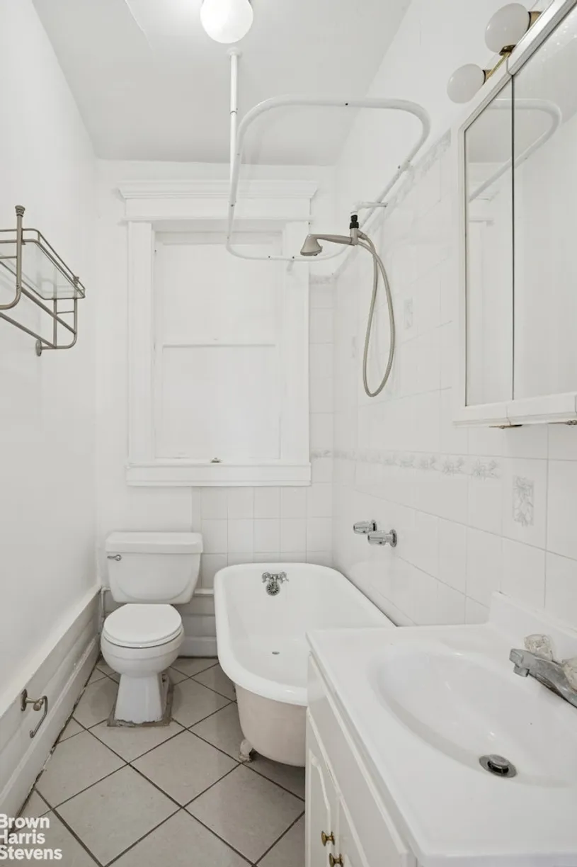 New York City Real Estate | View 300 Brooklyn Avenue | room 1