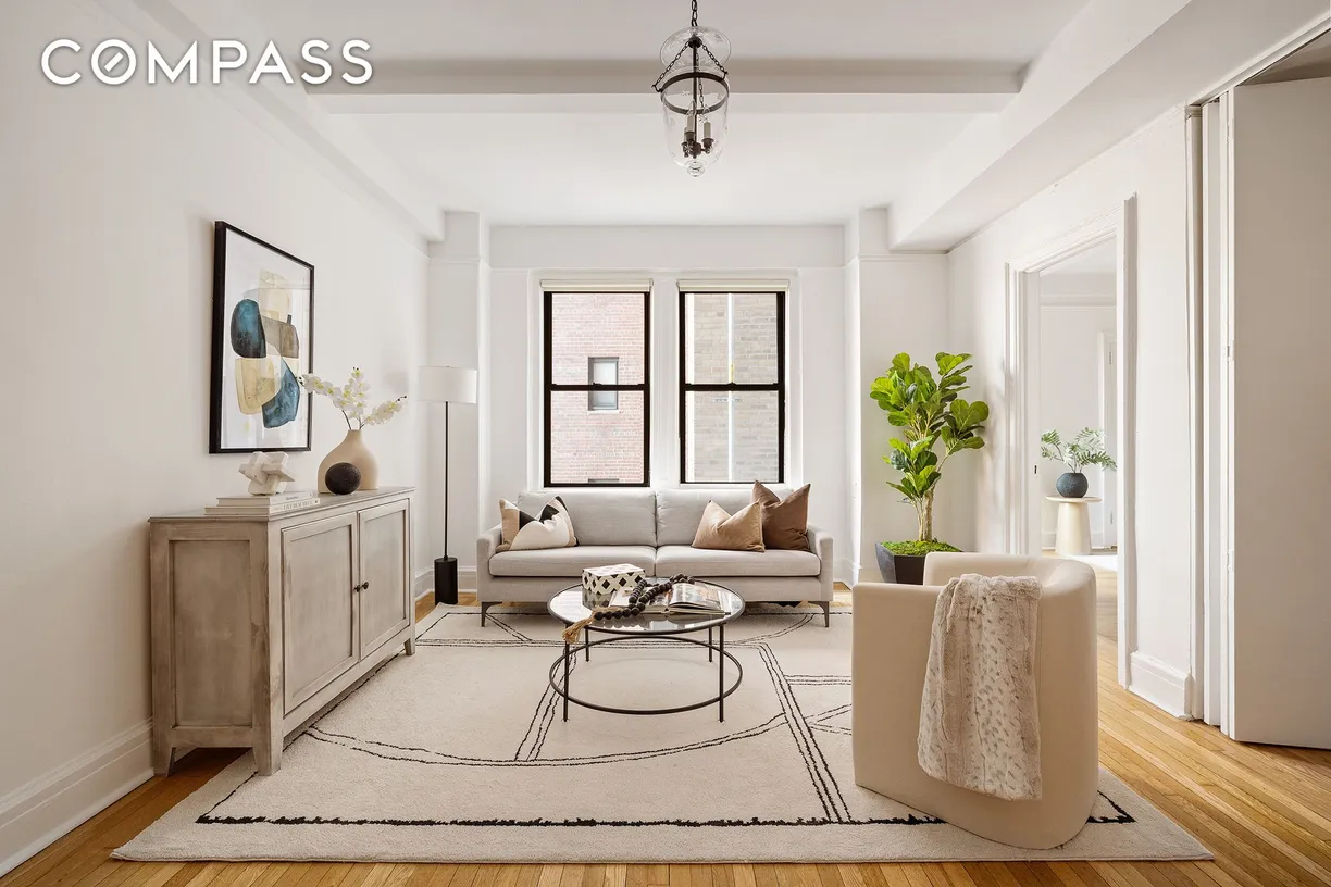 New York City Real Estate | View 157 E 72nd Street, 8E | 1 Bed, 1 Bath