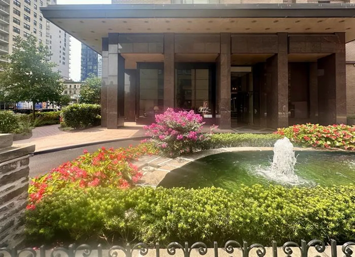 New York City Real Estate | View 250 E 87th Street, 3A | room 1