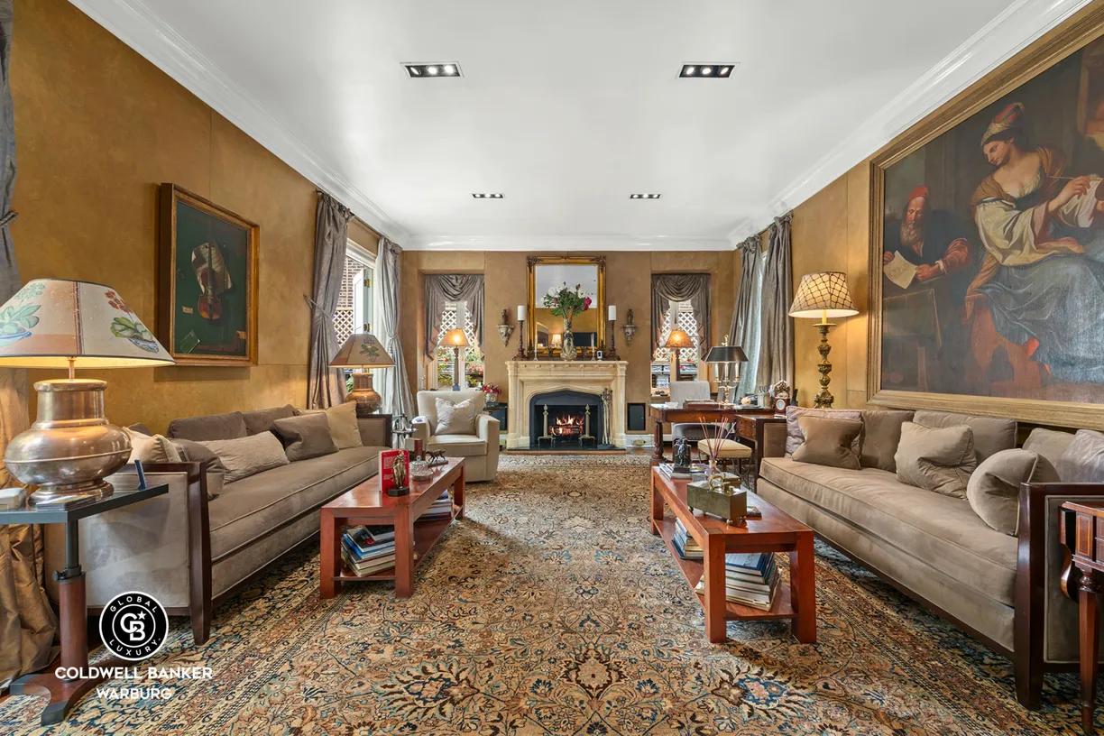 New York City Real Estate | View 444 E 52nd Street, PHN | room 2