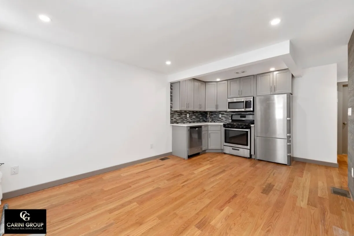 New York City Real Estate | View 81 Hull Street | room 1