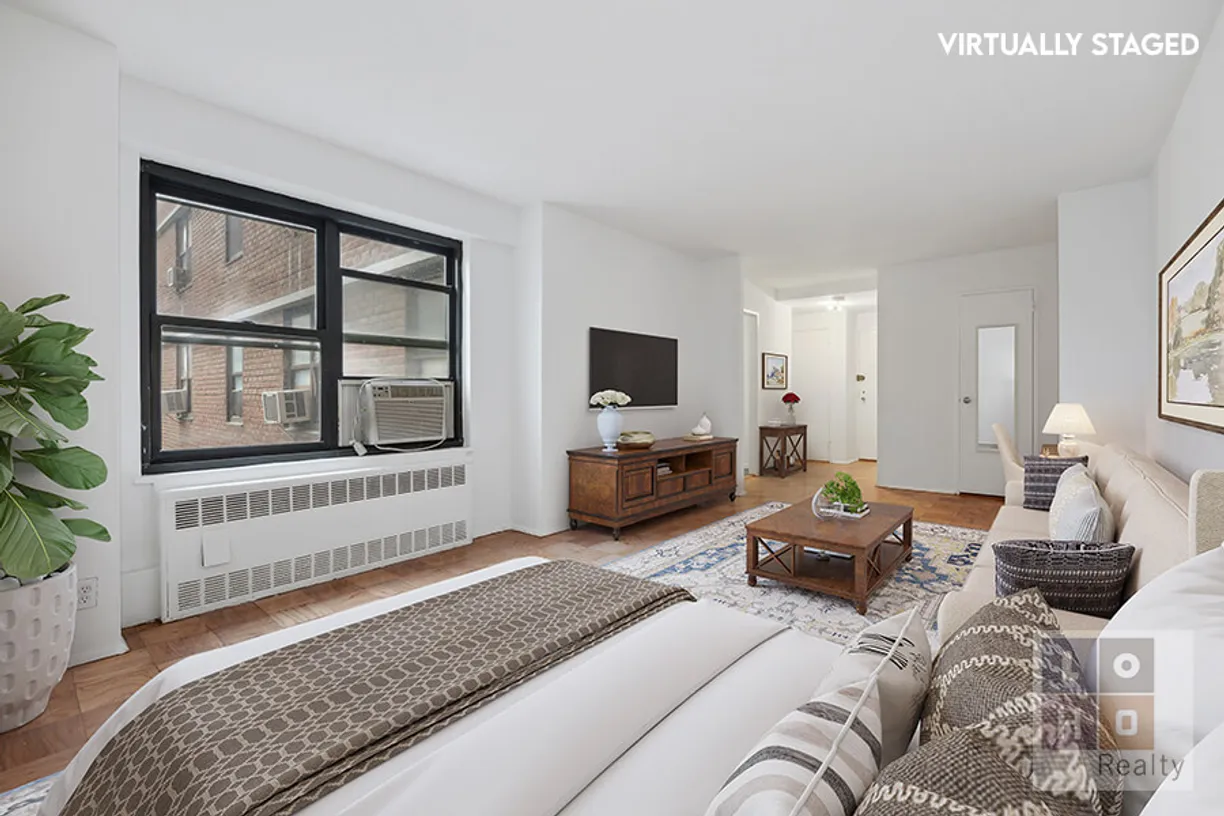 New York City Real Estate | View 385 Grand Street, L502 | 1 Bath