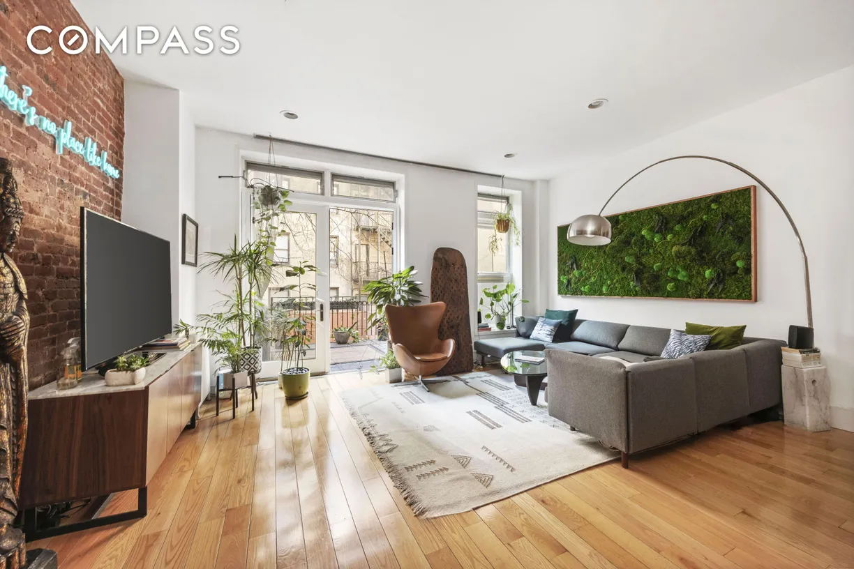 New York City Real Estate | View 234 W 75th Street, 1 | 3 Beds, 4 Baths
