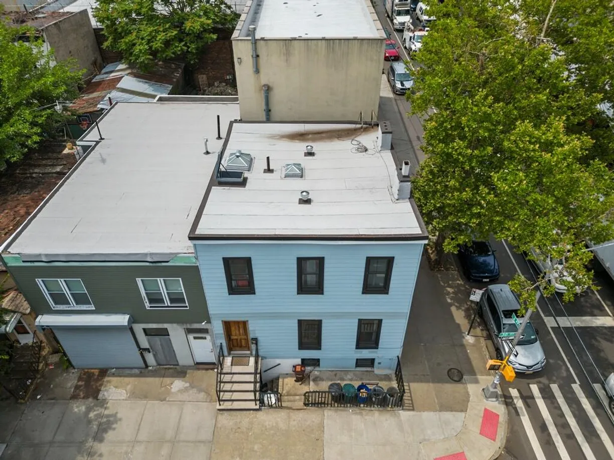 New York City Real Estate | View 122 30th Street | room 1