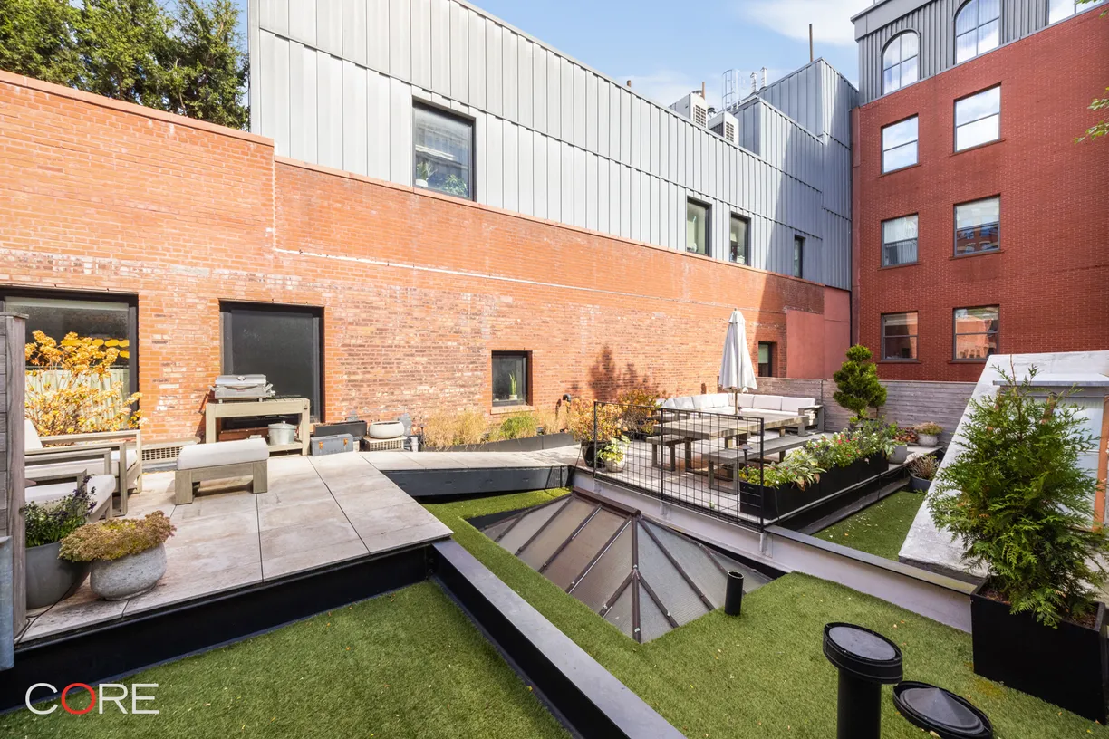 New York City Real Estate | View 399 Washington Street, PH | 3 Beds, 2 Baths