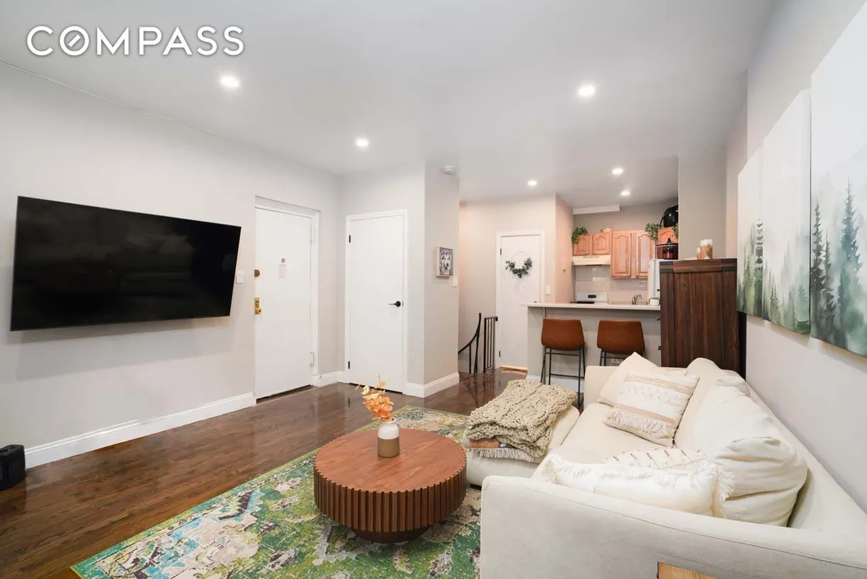 New York City Real Estate | View 464 W 23rd Street, 1F | room 1