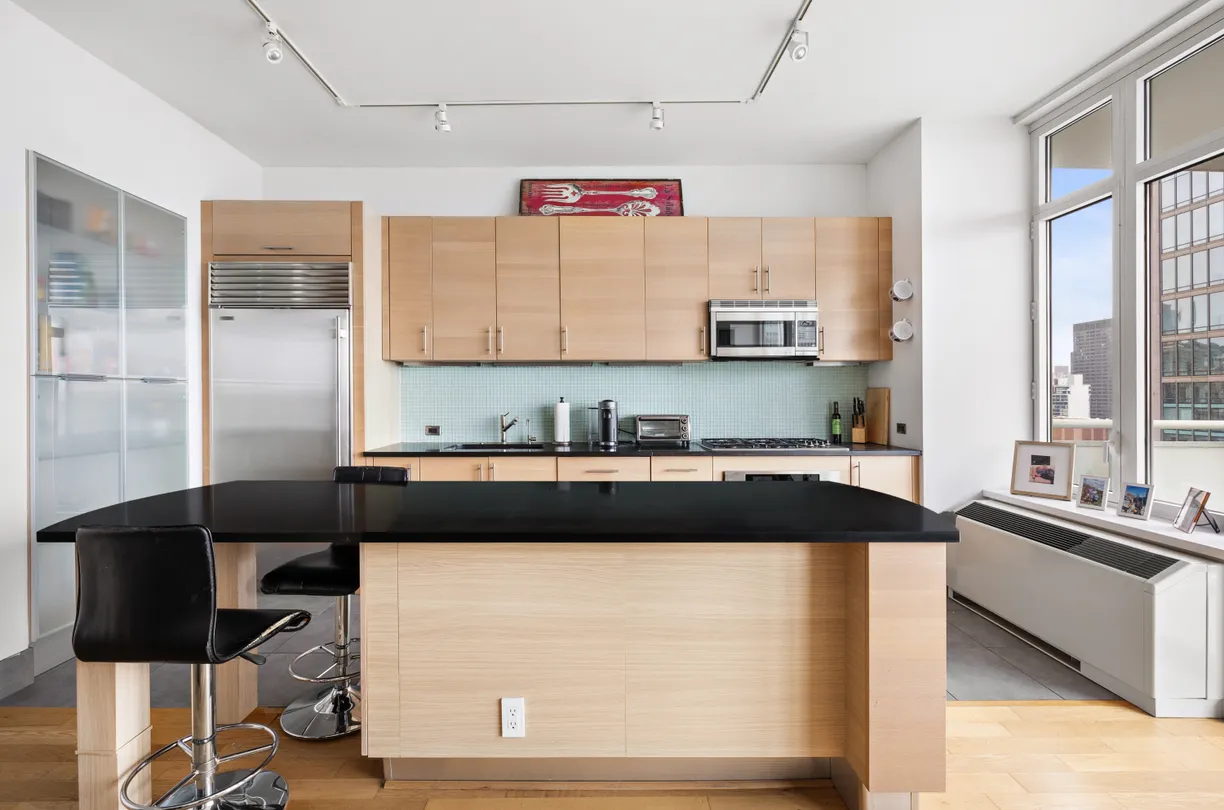 New York City Real Estate | View 325 5th Avenue, 34D | room 2